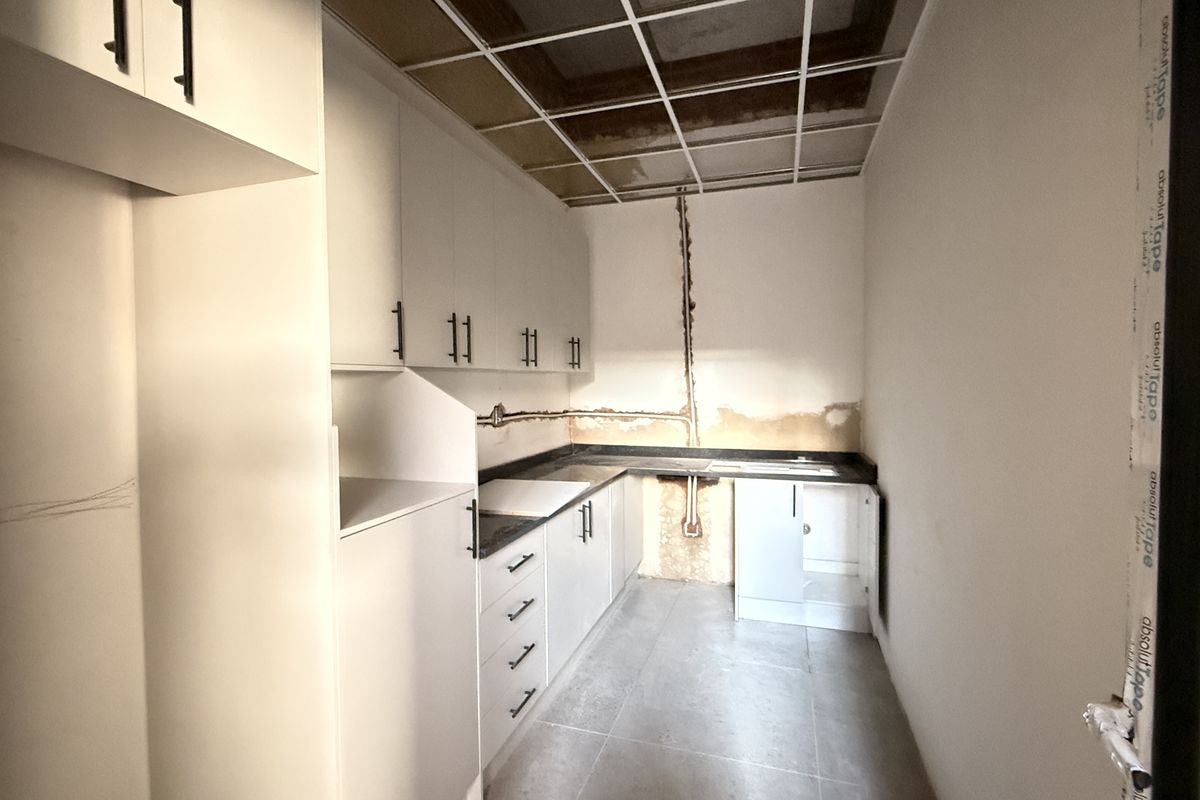 Modern 1,057m2 Warehouse To Let , Secure Samrand Business Park with N1 Access - Photo 5