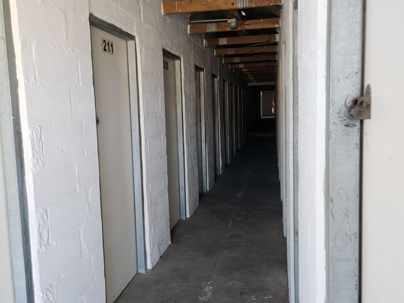 28x Storage Units - Photo 8
