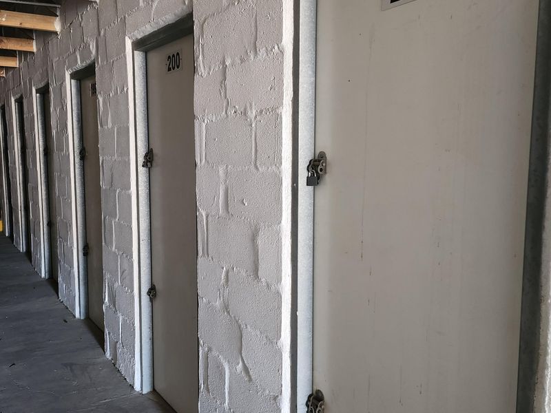 28x Storage Units - Photo 3