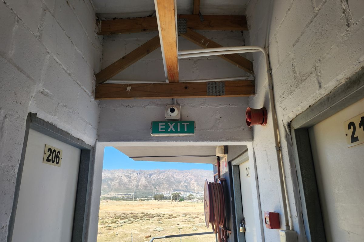 28x Storage Units - Photo 4