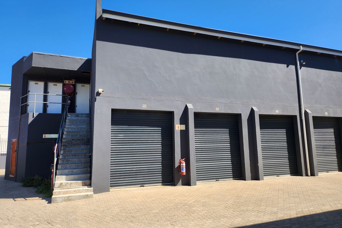 28x Storage Units - Photo 2