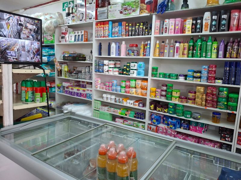 Attractive Commercial Shop For Sale - Photo 5