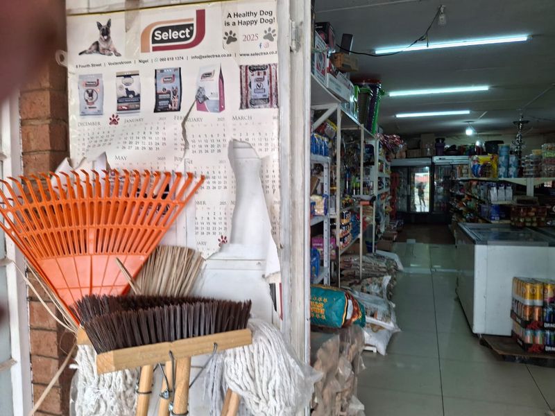 Attractive Commercial Shop For Sale - Photo 9