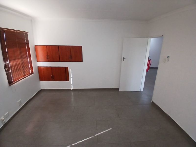 First Floor Advantage - Photo 6