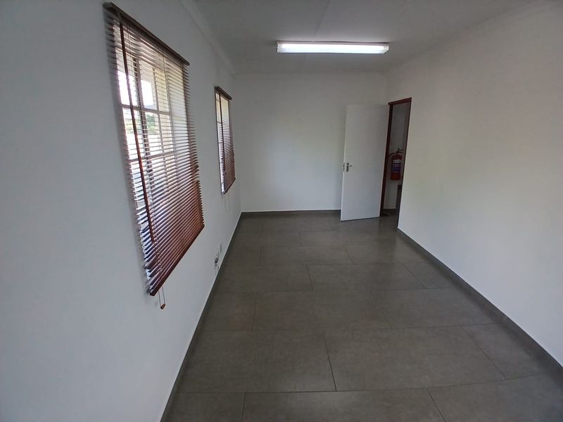 First Floor Advantage - Photo 9