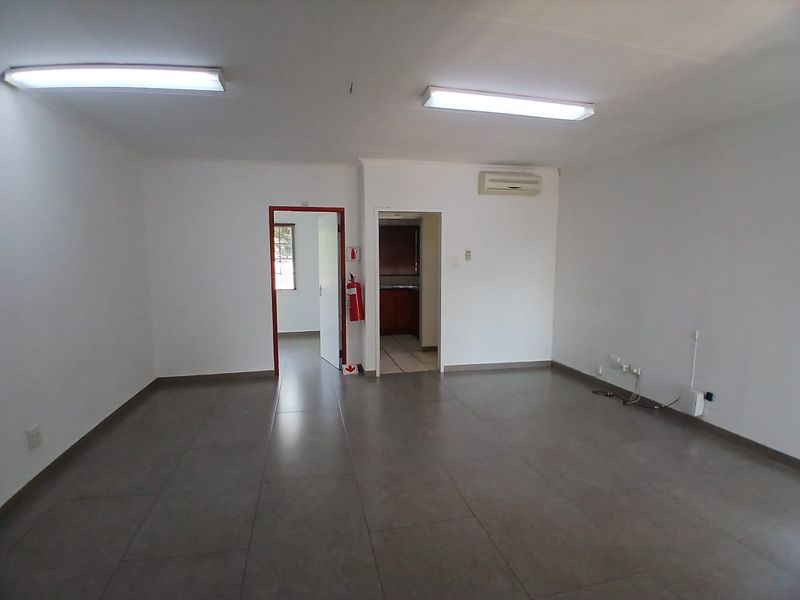 First Floor Advantage - Photo 3