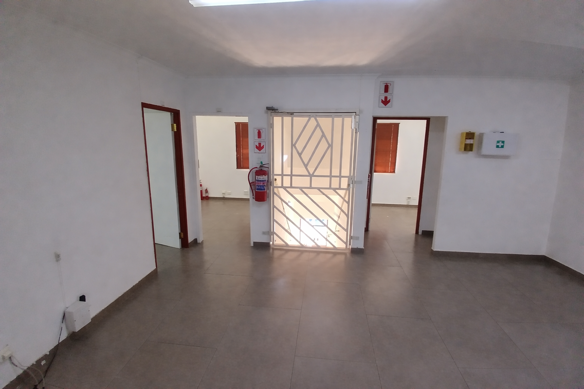 First Floor Advantage - Photo 4