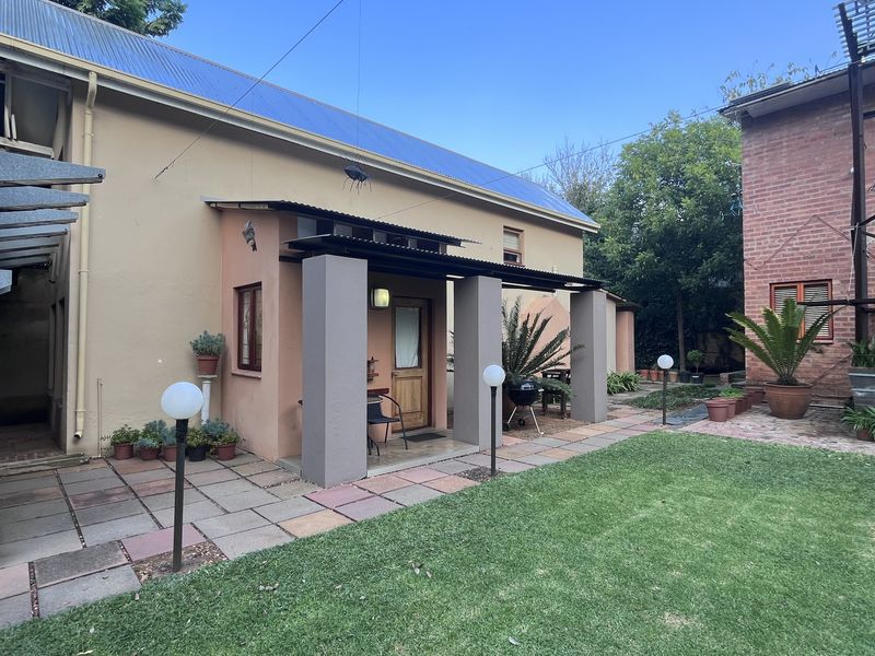 Excuisite Guesthouse in Hatfield - Photo 3