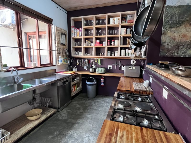 Excuisite Guesthouse in Hatfield - Photo 6