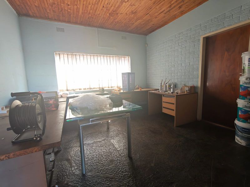 PRIME COMMERCIAL RENTAL IN PRETORIA NORTH! - Photo 8