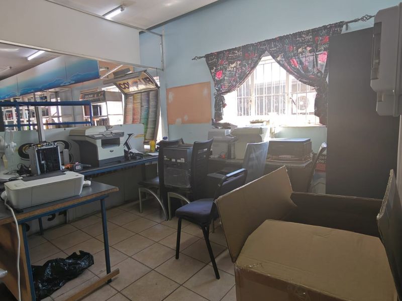 PRIME COMMERCIAL RENTAL IN PRETORIA NORTH! - Photo 3