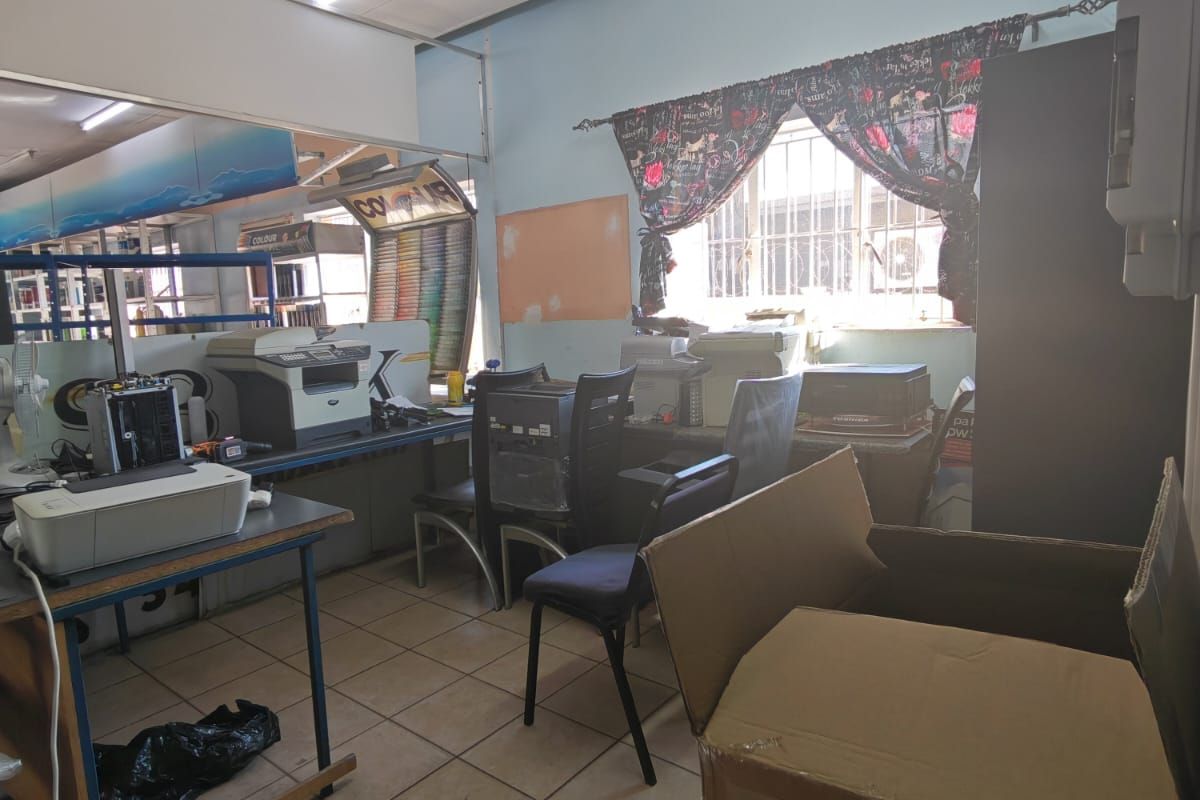 PRIME COMMERCIAL RENTAL IN PRETORIA NORTH! - Photo 3