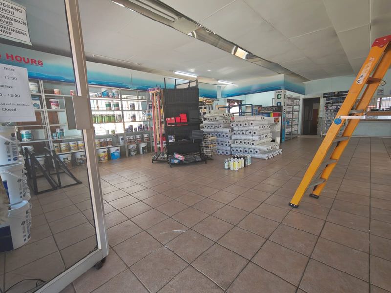 PRIME COMMERCIAL RENTAL IN PRETORIA NORTH! - Photo 7
