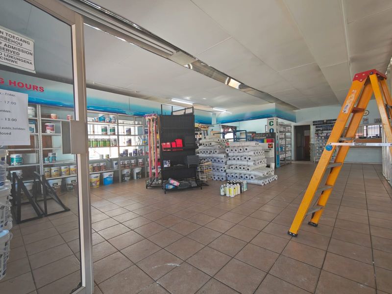 PRIME COMMERCIAL RENTAL IN PRETORIA NORTH! - Photo 6