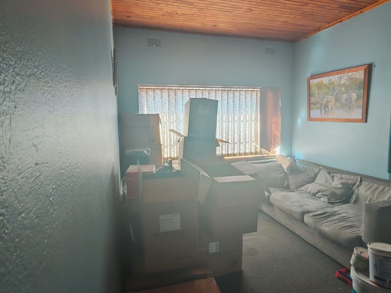 PRIME COMMERCIAL RENTAL IN PRETORIA NORTH! - Photo 10