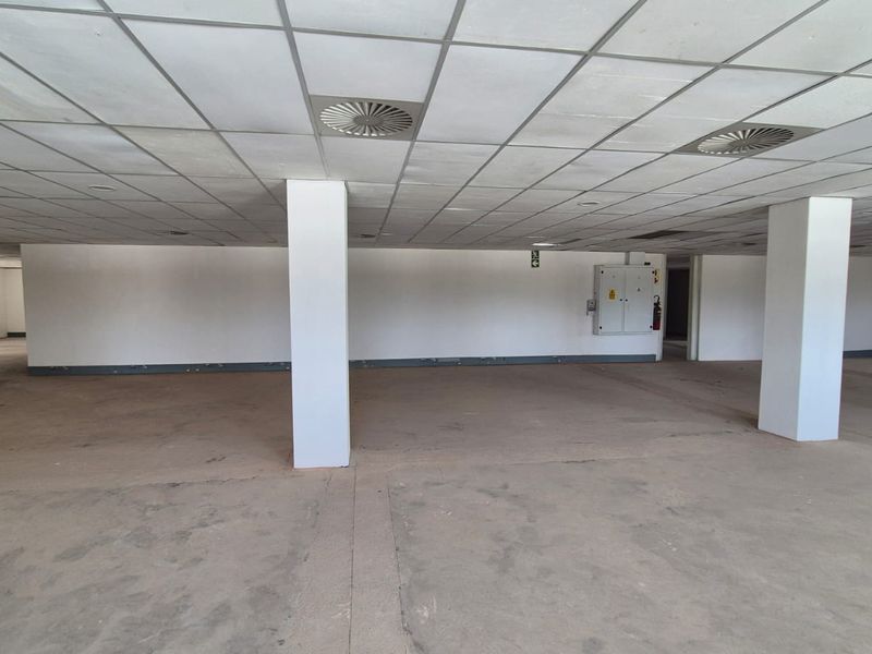 570m2 First-Floor Offices To Let in Secure Samcor Park Hub, Flexible Workspace - Photo 7