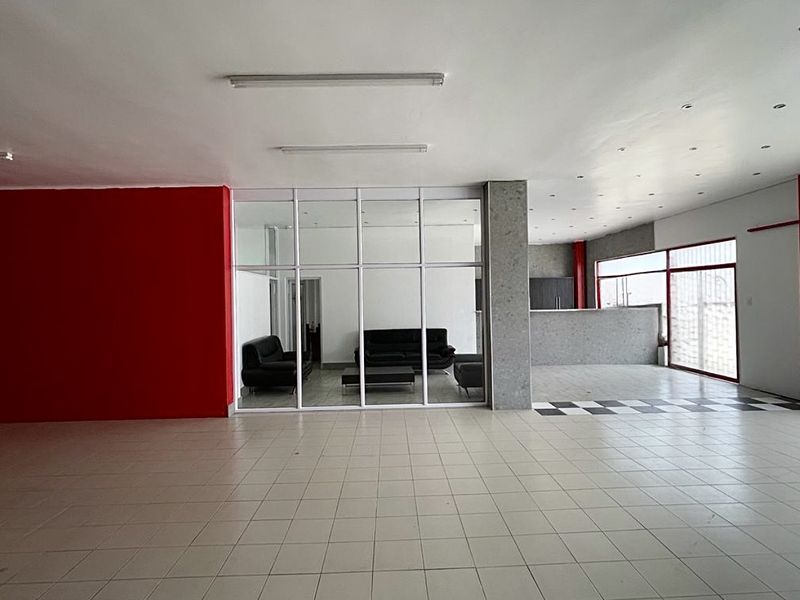 Unleash Your Business Potential in a Premier Location. - Photo 3