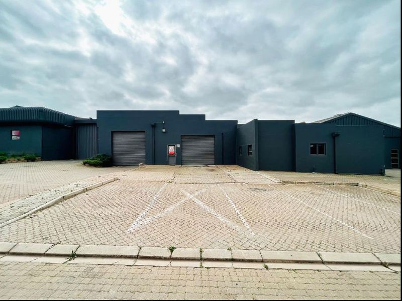 Industrial investment opportunity in Vredenburg - Photo 9