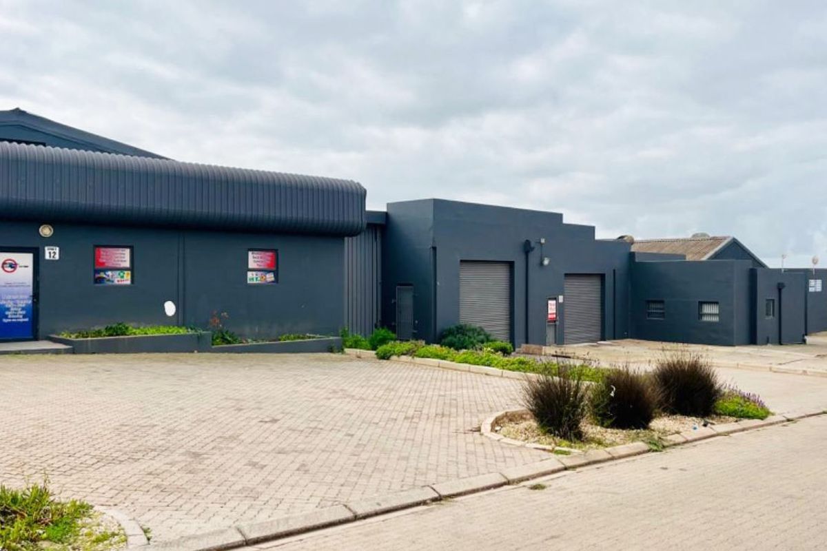 Industrial investment opportunity in Vredenburg - Photo 3