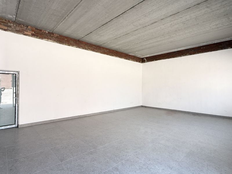 Ultra-Modern High-Clearance 1,057m2 Warehouse, Prime Samrand Logistics Hub with N1 Access - Photo 3