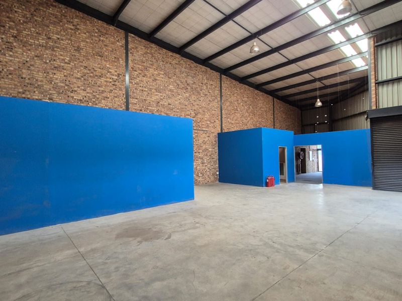 Secure A-Grade Warehouse 209m2, Prime N4 Gateway Industrial Park with Excellent Truck Access - Photo 8