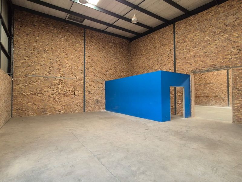 Secure A-Grade Warehouse 209m2, Prime N4 Gateway Industrial Park with Excellent Truck Access - Photo 5
