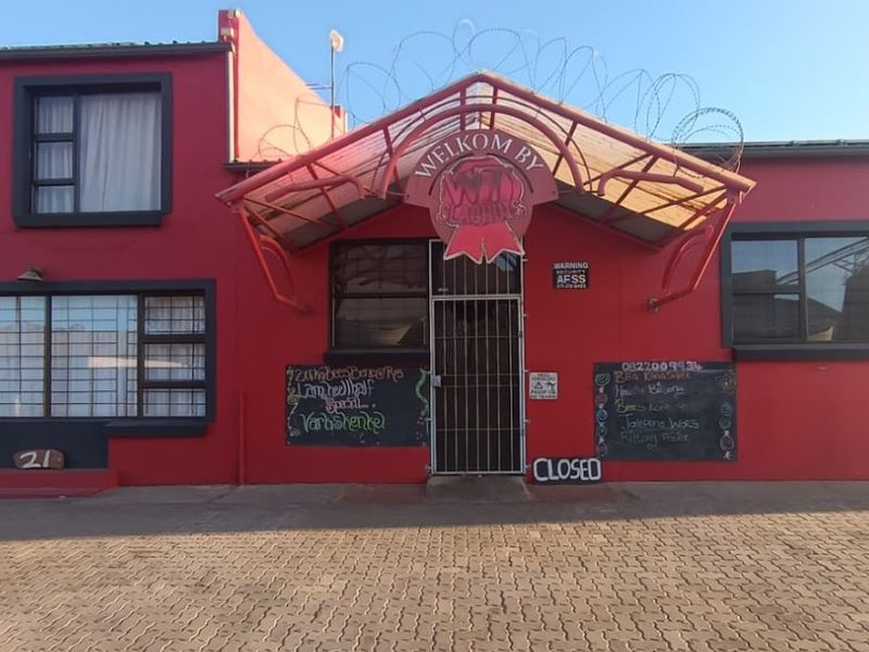 The Ultimate Live-Work Legacy an Established Butchery and Spacious Residence - Photo 2