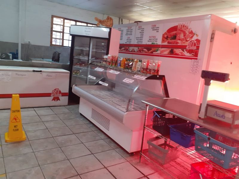 The Ultimate Live-Work Legacy an Established Butchery and Spacious Residence - Photo 4