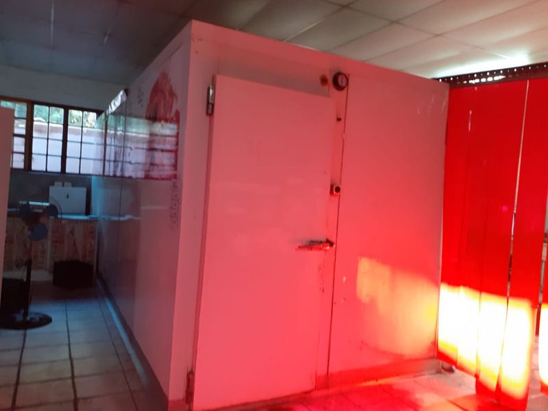 The Ultimate Live-Work Legacy an Established Butchery and Spacious Residence - Photo 8