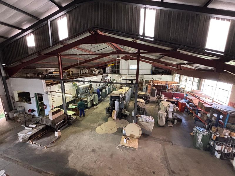 650sqm factory for sale in Mkondeni, Pmb for R3 500 000-00 plus Vat. - Photo 9