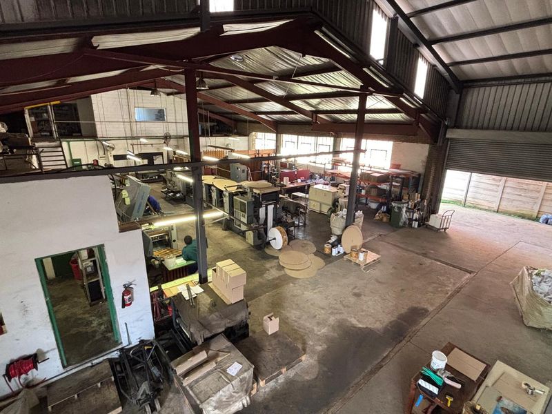 650sqm factory for sale in Mkondeni, Pmb for R3 500 000-00 plus Vat. - Photo 10