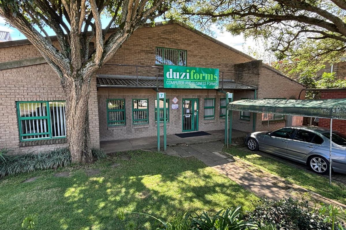 650sqm factory for sale in Mkondeni, Pmb for R3 500 000-00 plus Vat. - Photo 2