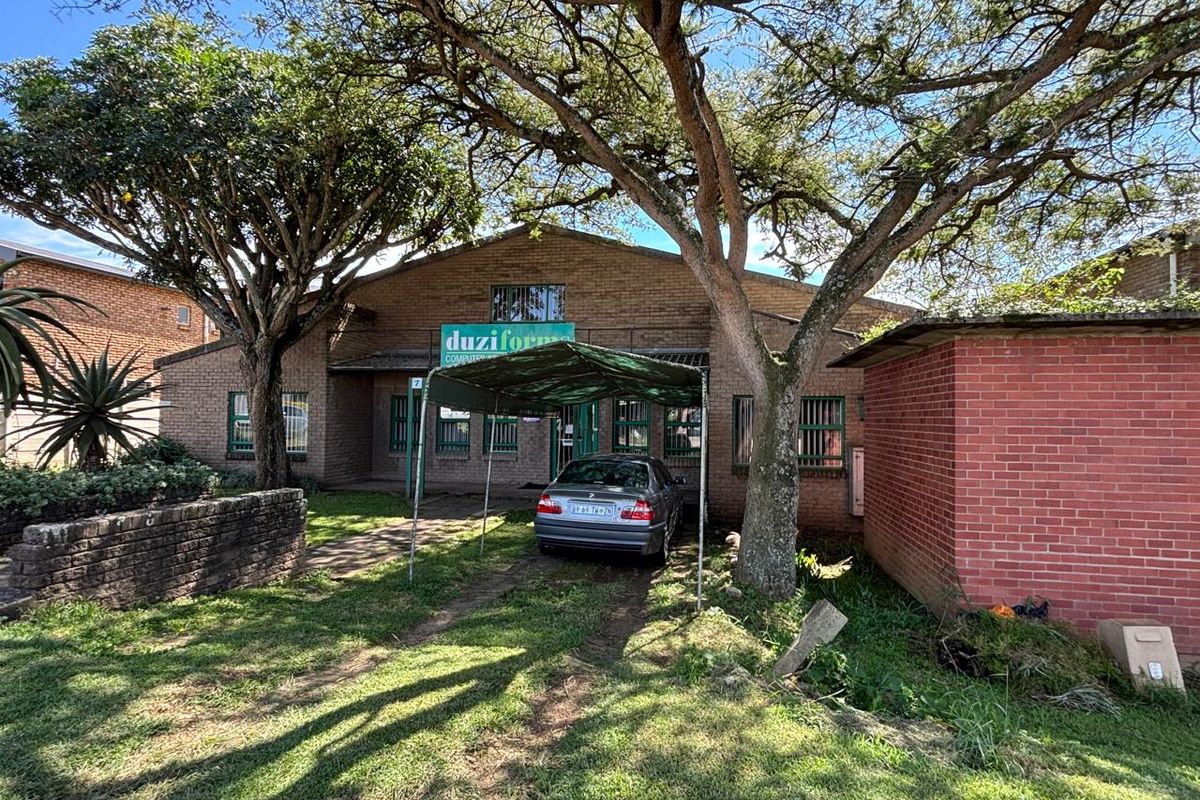 650sqm factory for sale in Mkondeni, Pmb for R3 500 000-00 plus Vat. - Photo 3