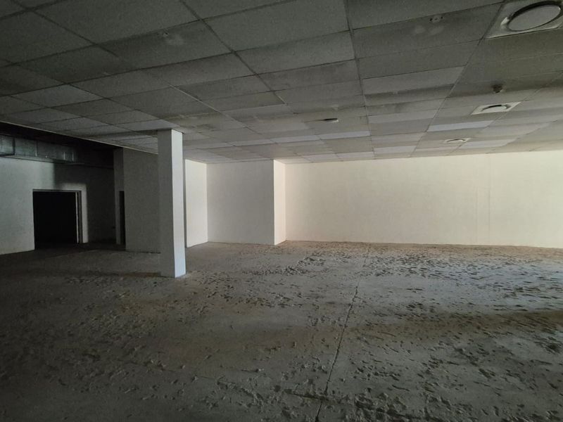 Flexible Retail Space in Silverton, Ready to Capture Daily Foot Traffic - Photo 8