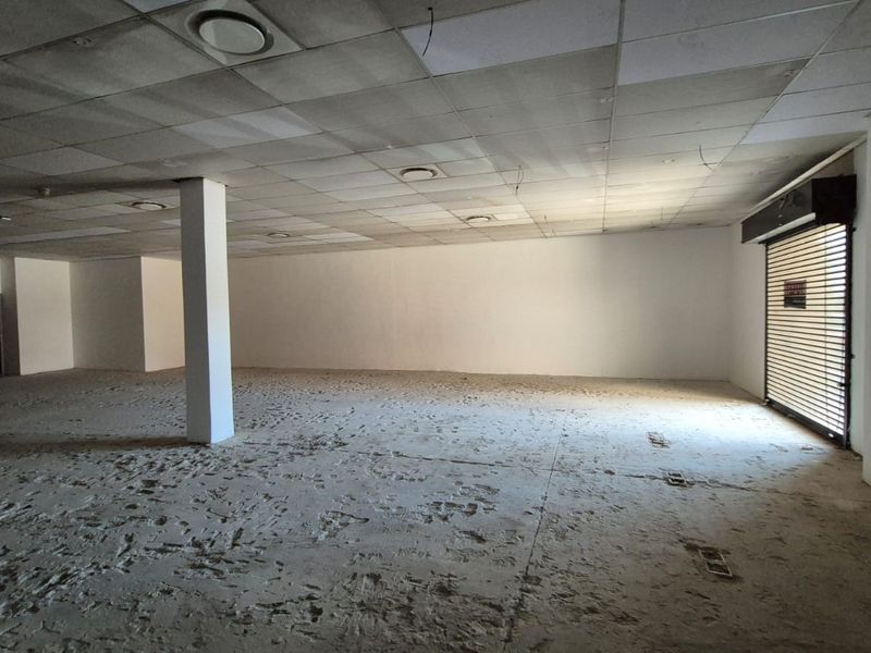 Flexible Retail Space in Silverton, Ready to Capture Daily Foot Traffic - Photo 4