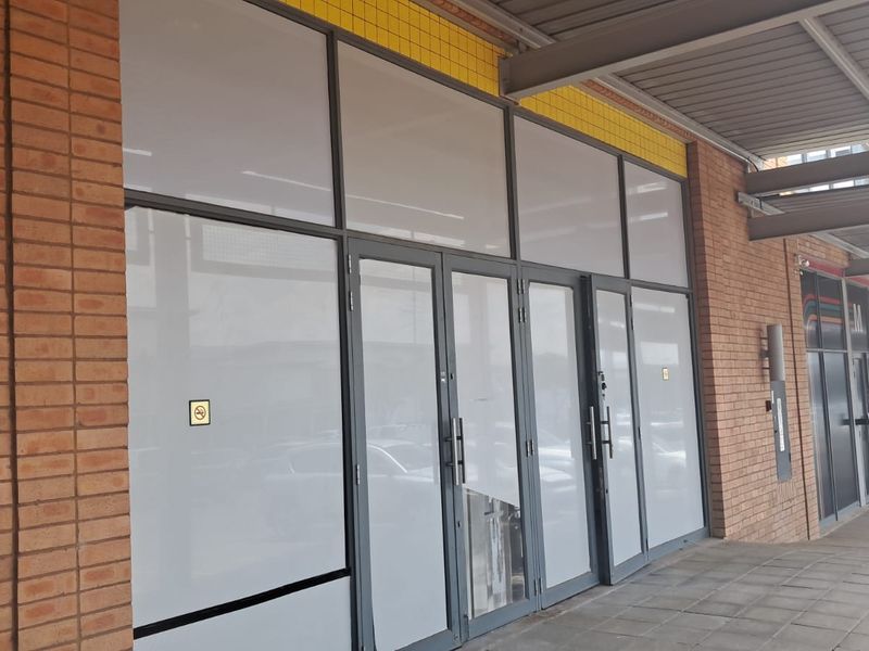 251m2 Warehouse TO LET in Eco Park - Photo 5