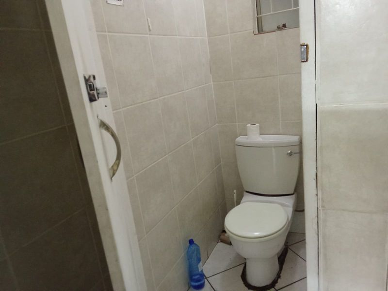 Income-Generating Commercial Property – Don’t Miss Out - Photo 9