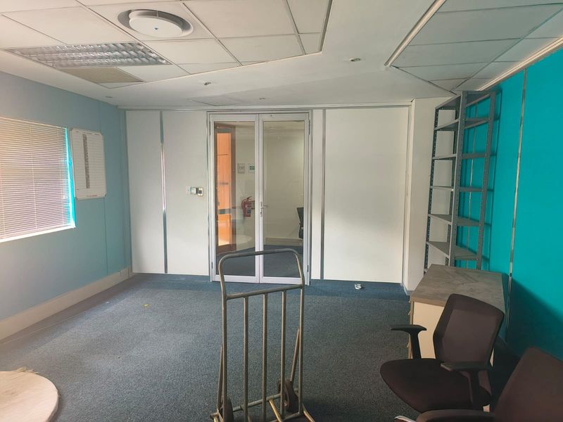 A-Grade Offices 352.29m2  To Let, Die Hoewes, Centurion, Secure, Connected & Move-In Ready - Photo 7