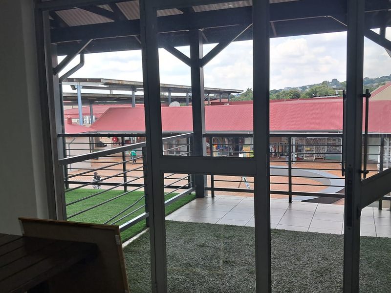 74m2 Unit to let in Pierre van Ryneveld - Photo 2