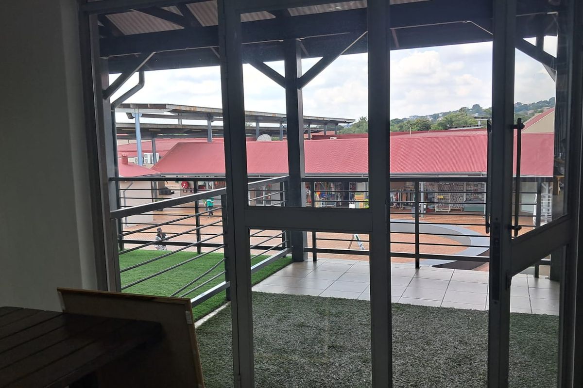 74m2 Unit to let in Pierre van Ryneveld - Photo 2