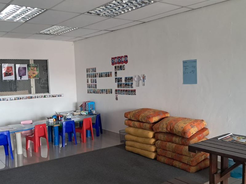 74m2 Unit to let in Pierre van Ryneveld - Photo 4