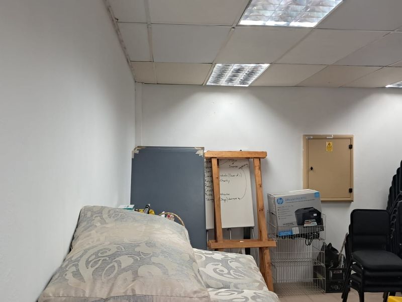 74m2 Unit to let in Pierre van Ryneveld - Photo 8