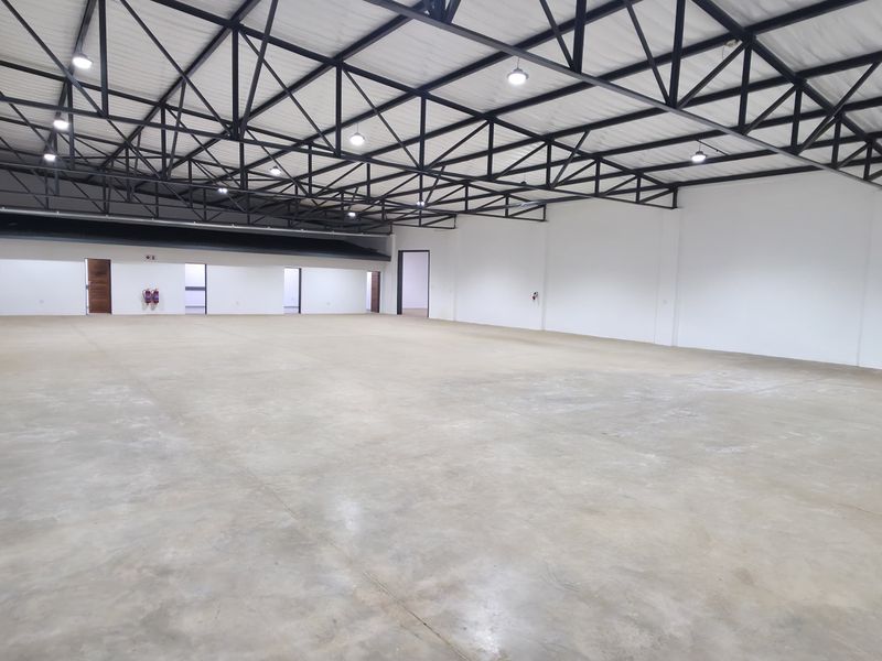 1500m2 shop to rent in Elti Villas, Louis Trichardt - Photo 8