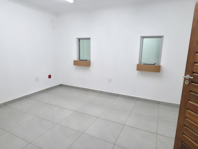 1500m2 shop to rent in Elti Villas, Louis Trichardt - Photo 6