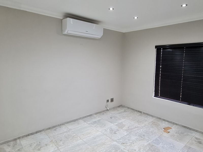 STAND ALONE OFFICE SPACE TO LET - CENTURION - Photo 7