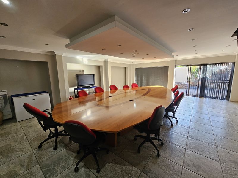 STAND ALONE OFFICE SPACE TO LET - CENTURION - Photo 2