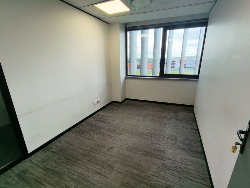 Prime 309m2 Office To Let in Irene Link Precinct – Premium, Secure & Energy-Efficient - Photo 6