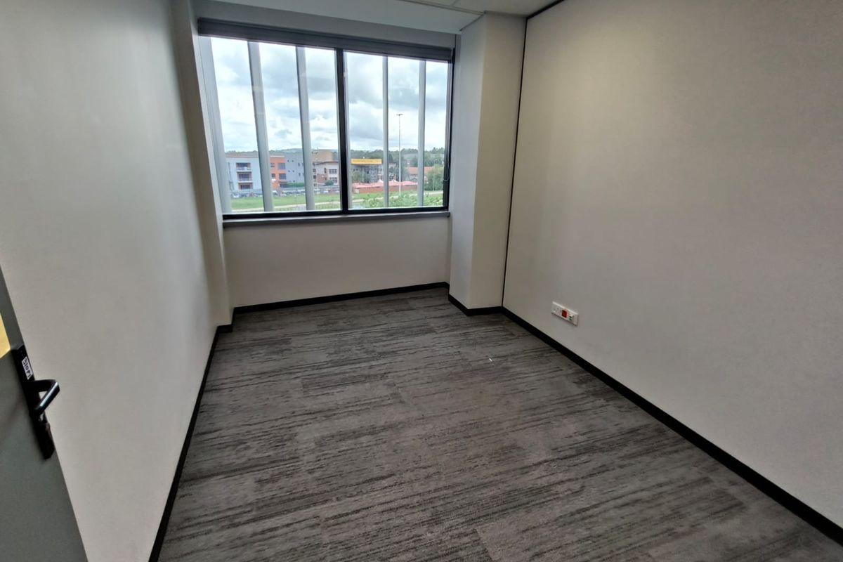 Prime 309m2 Office To Let in Irene Link Precinct – Premium, Secure & Energy-Efficient - Photo 5