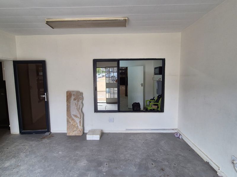 292m2 Warehouse To Let In Silvertondale – Secure, Functional & Move-In Ready - Photo 2