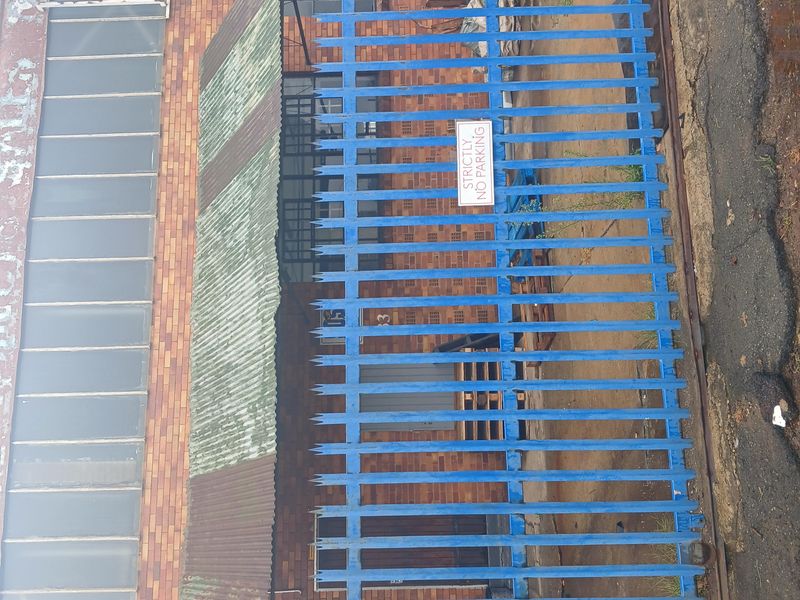 Mini Factory Rental Monthly In Johannesburg - Photo 4